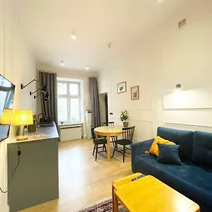 apt-golden-manor.krakowhotelspoland.com/